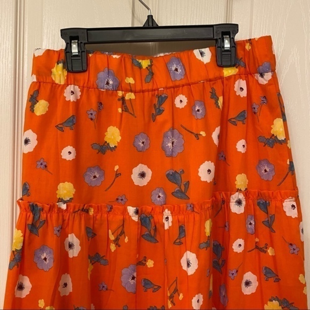 Ann Taylor Floral Gathered flounce Tiered Midi Skirt in Orange Spark Size S - Picture 4 of 10